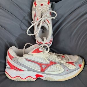 Womens volleyball shoe size 10.5